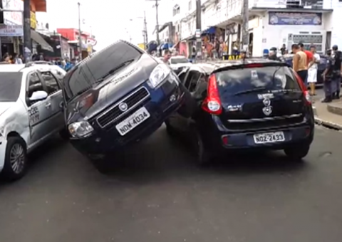 Um acidente pra lá de estranho em Manaus